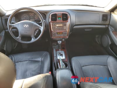 Zdjęcie 8 z 12 samochodu: 2004 HYUNDAI SONATA GLS VIN:KMHWF35H64A967071 - miniatura