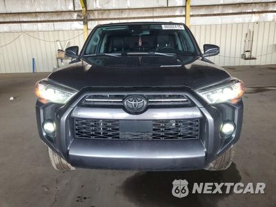 Piąte zdjęcie samochodu w środku: 2023 TOYOTA 4RUNNER SR5 VIN:JTEFU5JR5P5295694 - miniatura