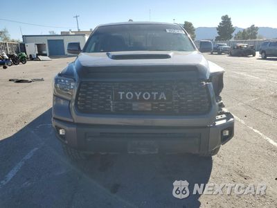 Piąte zdjęcie samochodu w środku: 2021 TOYOTA TUNDRA DOUBLE CAB SR VIN:5TFUY5F15MX028932 - miniatura