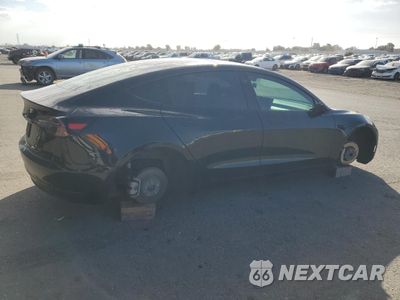Trzecie zdjęcie samochodu z tyłu: 2023 TESLA MODEL 3 VIN:5YJ3E1EA4PF696217 - miniatura