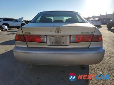 Zdjęcie 6 z 11 samochodu: 2000 TOYOTA CAMRY CE VIN:JT2BG22K6Y0490155 - miniatura