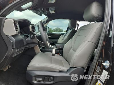 Zdjęcie 7 z 15 samochodu: 2025 TOYOTA TUNDRA CREWMAX SR VIN:5TFLA5DB6SX295571 - miniatura