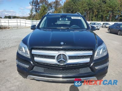 Piąte zdjęcie samochodu w środku: 2015 MERCEDES-BENZ GL 450 4MATIC VIN:4JGDF6EEXFA447294 - miniatura