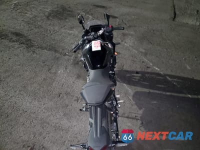 Zdjęcie 6 z 8 samochodu: 2025 SUZUKI GSX800 F VIN:JS1EM13BXS7100334 - miniatura