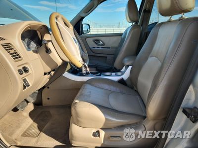 Zdjęcie 7 z 13 samochodu: 2005 MERCURY MARINER VIN:4M2CU57185DJ20555 - miniatura