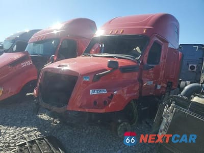Drugie zdjęcie samochodu z przodu: 2020 FREIGHTLINER CASCADIA 126 TRUCK CAB AND CHASSIS VIN:1FUJHHDR9LLLJ6819 - miniatura