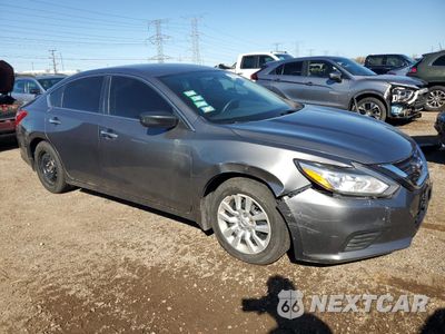 Czwarte zdjęcie samochodu z boku: 2017 NISSAN ALTIMA 2.5 VIN:1N4AL3AP9HC174139 - miniatura