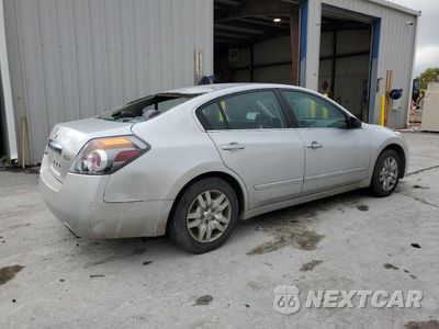 Trzecie zdjęcie samochodu z tyłu: 2010 NISSAN ALTIMA BASE VIN:1N4AL2AP7AN469874 - miniatura