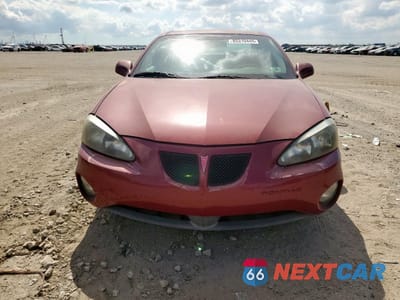 Piąte zdjęcie samochodu w środku: 2004 PONTIAC GRAND PRIX GT2 VIN:2G2WS522541104806 - miniatura