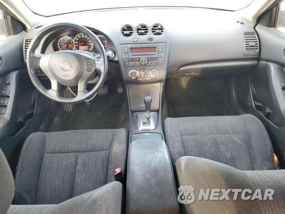 Zdjęcie 8 z 12 samochodu: 2012 NISSAN ALTIMA BASE VIN:1N4AL2APXCC256044 - miniatura