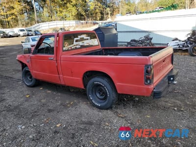 Drugie zdjęcie samochodu z przodu: 1984 CHEVROLET S TRUCK S10 VIN:1GCBS14B1E8230515 - miniatura