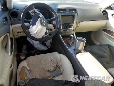 Zdjęcie 8 z 11 samochodu: 2011 LEXUS IS 250 VIN:JTHBF5C24B5132006 - miniatura