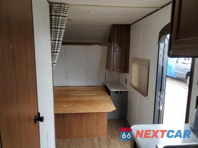 Zdjęcie 6 z 10 samochodu: 2016 JAYCO JAY FLIGHT VIN:1UJBJ0BL1G17Z0085 - miniatura