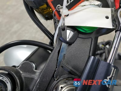 Zdjęcie 8 z 10 samochodu: 2018 KAWASAKI ZX1000 R VIN:JKAZXCR10JA007083 - miniatura