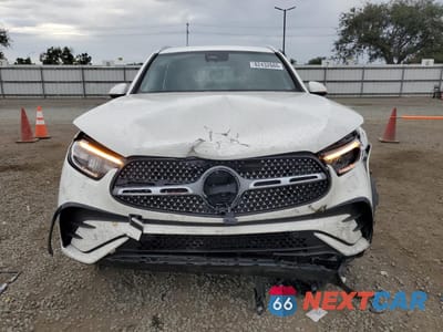 Piąte zdjęcie samochodu w środku: 2025 MERCEDES-BENZ GLC 350E VIN:W1NKM5GB6SF362943 - miniatura