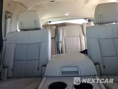 Zdjęcie 10 z 15 samochodu: 2011 LINCOLN NAVIGATOR VIN:5LMJJ2J51BEJ08522 - miniatura