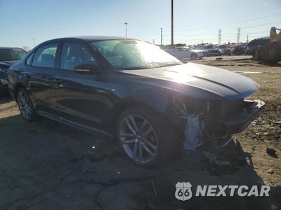 Czwarte zdjęcie samochodu z boku: 2018 VOLKSWAGEN PASSAT S VIN:1VWAA7A32JC014496 - miniatura