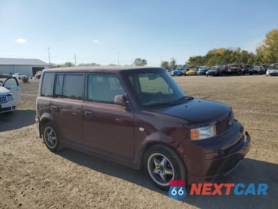 Czwarte zdjęcie samochodu z boku: 2006 TOYOTA SCION XB VIN:JTLKT324264035131 - miniatura