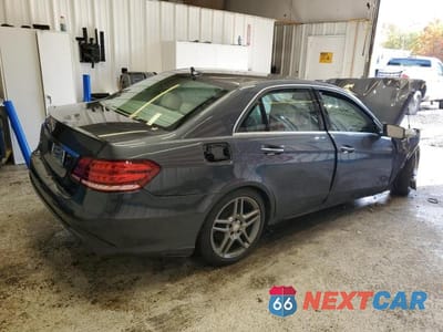 Trzecie zdjęcie samochodu z tyłu: 2015 MERCEDES-BENZ E 350 VIN:WDDHF5KB8FB124274 - miniatura