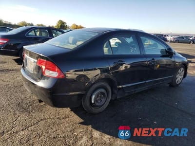 Trzecie zdjęcie samochodu z tyłu: 2009 HONDA CIVIC LX VIN:2HGFA16509H316198 - miniatura