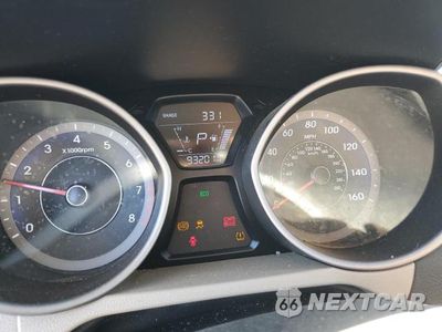 Zdjęcie 9 z 12 samochodu: 2015 HYUNDAI ELANTRA SE VIN:KMHDH4AE3FU383599 - miniatura