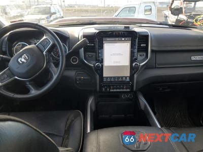 Zdjęcie 8 z 12 samochodu: 2024 RAM 3500 LARAMIE VIN:3C63R3JL8RG150192 - miniatura