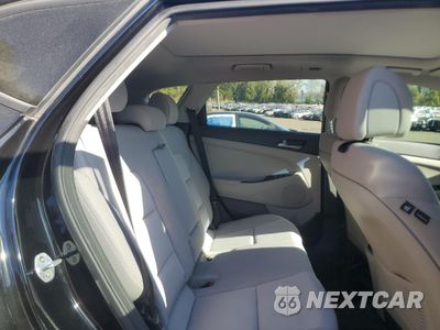 Zdjęcie 11 z 16 samochodu: 2018 HYUNDAI TUCSON VALUE VIN:KM8J3CA21JU657103 - miniatura