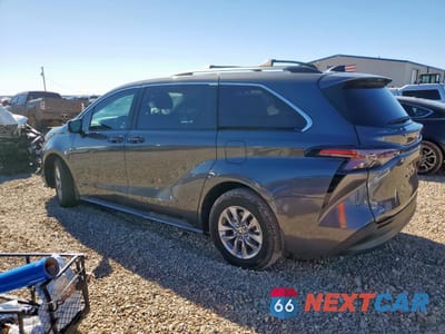 Drugie zdjęcie samochodu z przodu: 2025 TOYOTA SIENNA LE 8 PASSENGER VIN:5TDKRKEC3SS239345 - miniatura