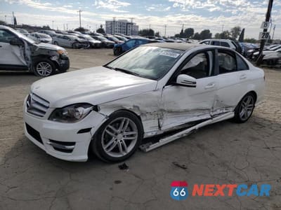 2013 MERCEDES-BENZ C 250 WDDGF4HB3DR292132 - główne zdjęcie licytacji z USA - miniatura