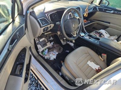 Zdjęcie 8 z 12 samochodu: 2020 FORD FUSION SEL VIN:3FA6P0MU3LR104561 - miniatura