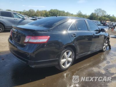 Trzecie zdjęcie samochodu z tyłu: 2011 TOYOTA CAMRY SE VIN:4T1BK3EK3BU118243 - miniatura
