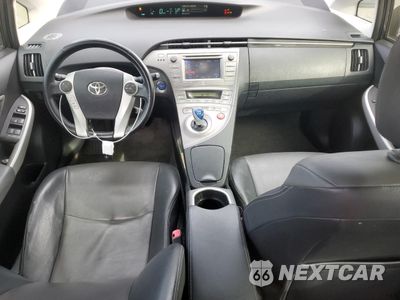 Zdjęcie 8 z 14 samochodu: 2012 TOYOTA PRIUS VIN:JTDKN3DU6C1506942 - miniatura