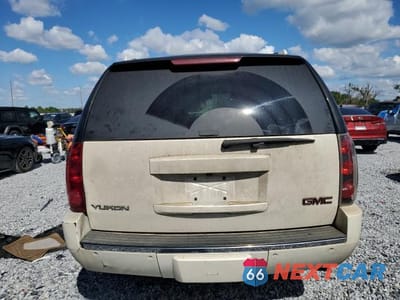Zdjęcie 6 z 13 samochodu: 2013 GMC YUKON DENALI VIN:1GKS2EEF1DR251323 - miniatura