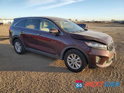 Czwarte zdjęcie samochodu z boku: 2019 KIA SORENTO LX VIN:5XYPGDA55KG530750 - miniatura