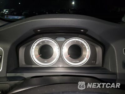 Zdjęcie 9 z 12 samochodu: 2013 VOLVO S60 T5 VIN:YV1612FS2D2189394 - miniatura