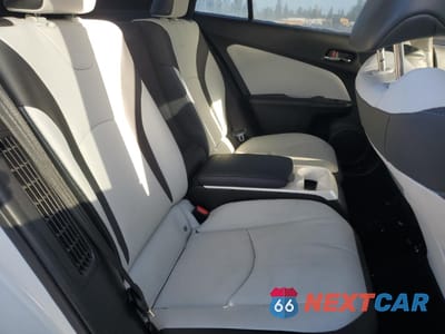 Zdjęcie 10 z 13 samochodu: 2019 TOYOTA PRIUS PRIME VIN:JTDKARFP3K3117863 - miniatura