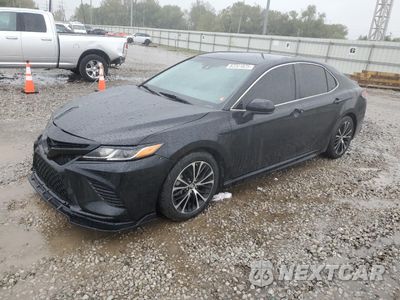 2018 TOYOTA CAMRY L 4T1B11HK2JU607816 - główne zdjęcie licytacji z USA - miniatura