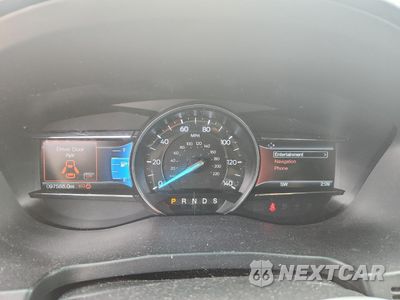 Zdjęcie 9 z 16 samochodu: 2017 FORD EXPLORER XLT VIN:1FM5K8D84HGB03029 - miniatura