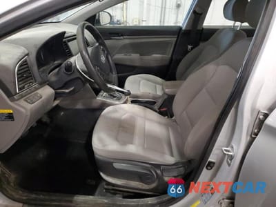 Zdjęcie 7 z 12 samochodu: 2017 HYUNDAI ELANTRA SE VIN:KMHD84LF1HU215517 - miniatura