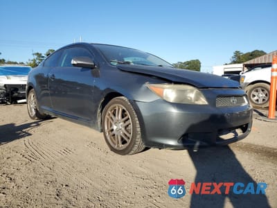 Czwarte zdjęcie samochodu z boku: 2007 TOYOTA SCION TC VIN:JTKDE167870205582 - miniatura