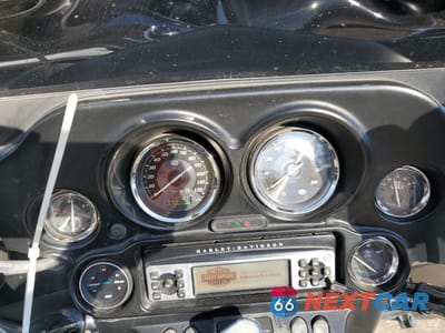 Zdjęcie 7 z 9 samochodu: 2012 HARLEY-DAVIDSON FLHTK ELECTRA GLIDE ULTRA LIMITED VIN:1HD1KEM15CB677759 - miniatura