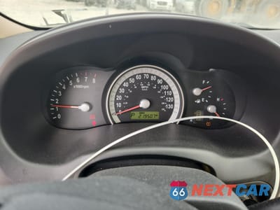 Zdjęcie 9 z 13 samochodu: 2007 HYUNDAI ENTOURAGE GLS VIN:KNDMC233176031775 - miniatura