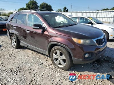 Czwarte zdjęcie samochodu z boku: 2012 KIA SORENTO EX VIN:5XYKU4A60CG206876 - miniatura