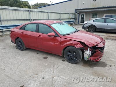 Czwarte zdjęcie samochodu z boku: 2023 HYUNDAI ELANTRA SEL VIN:KMHLM4AG7PU425136 - miniatura