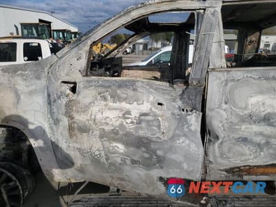 Zdjęcie 7 z 11 samochodu: 2023 CHEVROLET SILVERADO K3500 HIGH COUNTRY VIN:1GC4YVEY3PF100574 - miniatura