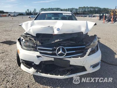 Piąte zdjęcie samochodu w środku: 2014 MERCEDES-BENZ C 300 4MATIC VIN:WDDGF8AB6EA953945 - miniatura