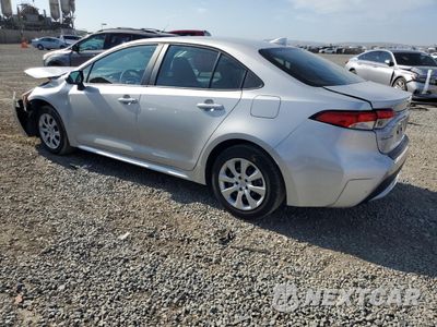 Drugie zdjęcie samochodu z przodu: 2021 TOYOTA COROLLA LE VIN:5YFEPMAE8MP207055 - miniatura