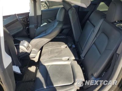 Zdjęcie 11 z 12 samochodu: 2024 TESLA Y VIN:7SAYGDEE2RA234455 - miniatura