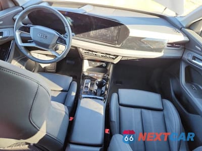 Zdjęcie 8 z 12 samochodu: 2025 AUDI Q6 E-TRON PREMIUM PLUS VIN:WA124BGF7SA039162 - miniatura