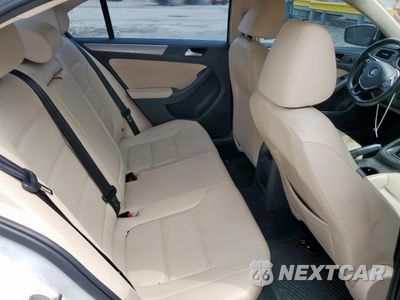 Zdjęcie 10 z 13 samochodu: 2017 VOLKSWAGEN JETTA SE VIN:3VWDB7AJ0HM364386 - miniatura